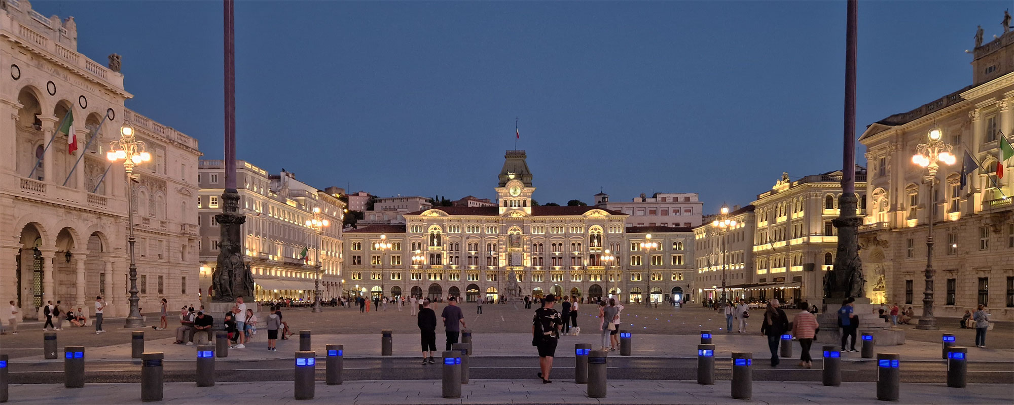 Triest Piazza dell'Unita d'Italia Abend